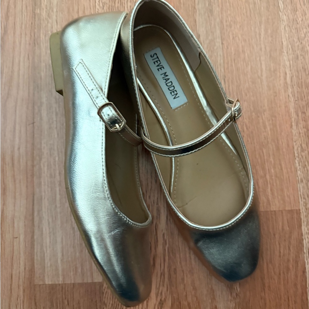 Steve Madden Metallic Gold Mary Jane Flats